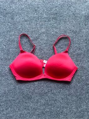 Y2K Victoria’s Secret Very Sexy Bra